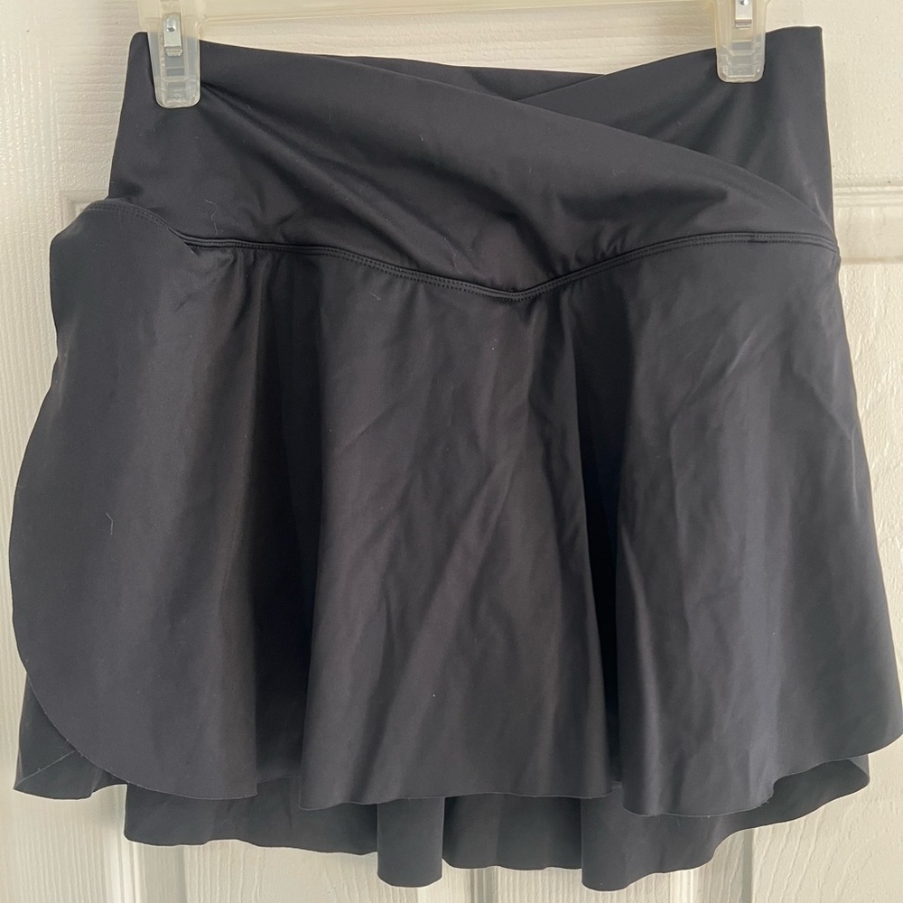 Black athletic skort size XL